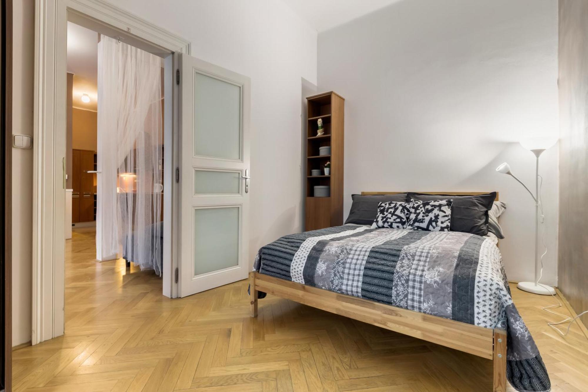 Large аpartment In The Center Of Prague. Appartamento Praga